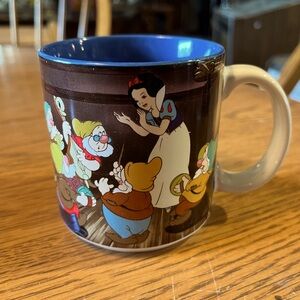 Walt Disney Snow White and the Seven Dwarfs Mug. Vintage Made in Japan.